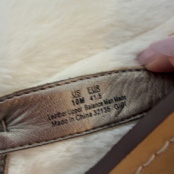 Sam Edelman Gigi Thong Sandal - Picture 6 of 8